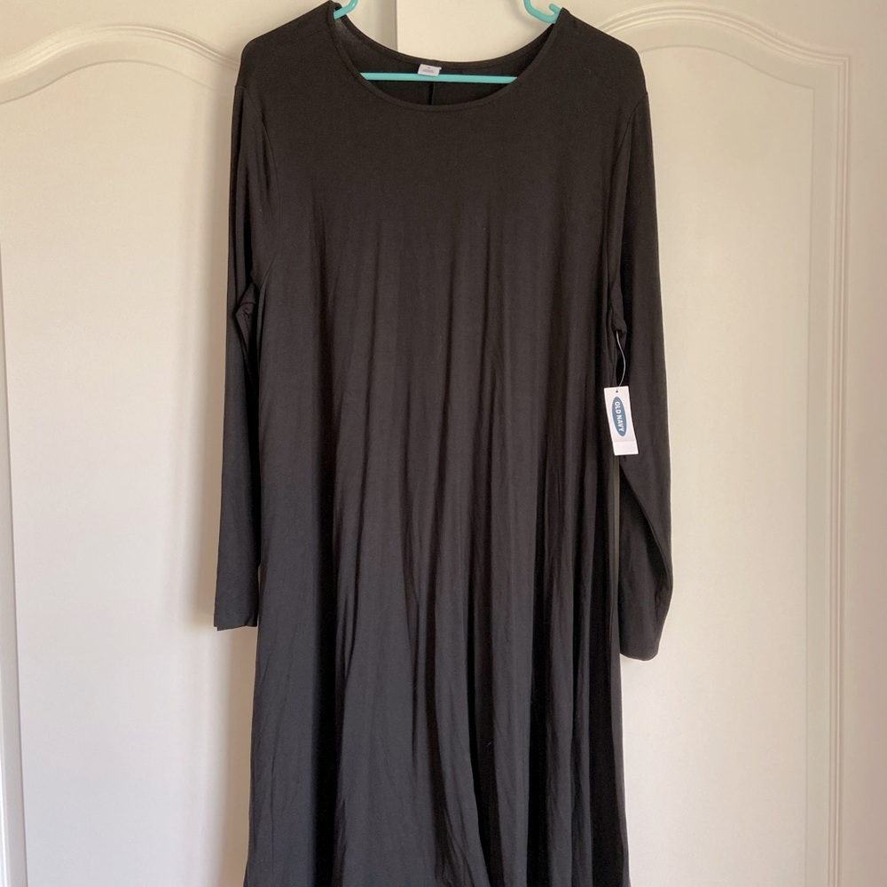 Black long sleeve dress
